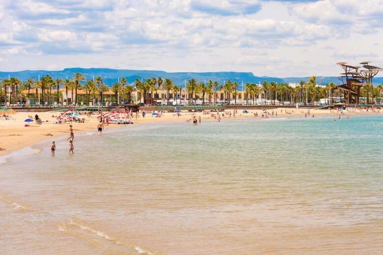 Palm Beach By Unik Tarragona ลาปีเนดา ภายนอก รูปภาพ